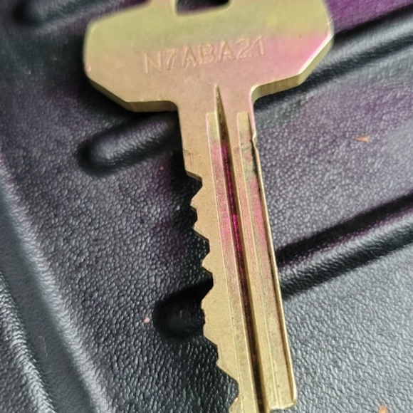 Meet your Posher, Van - Picture 1 of 1